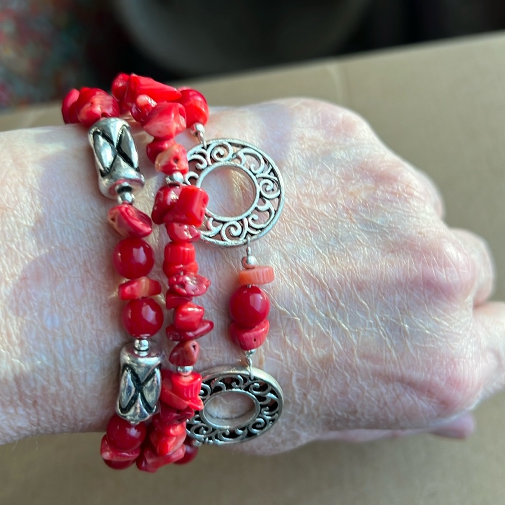 Premier Jewelry - firecracker coral bracelet - retired Premier Design
